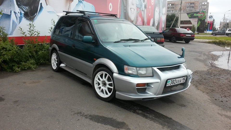 Митсубиси рвр владивосток. Mitsubishi RVR 1994 Tuning. Mitsubishi RVR 1 поколение. Mitsubishi RVR 1996. Митсубиси RVR Tuning.