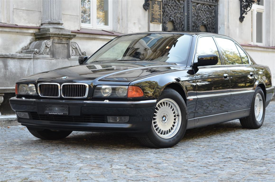 BMW 740 e38 бумер