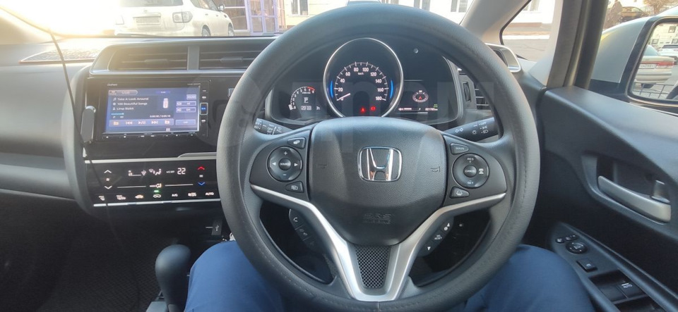 Смена рулевого — Honda Fit (3G), 1,3 л, 2018 года | стайлинг | DRIVE2