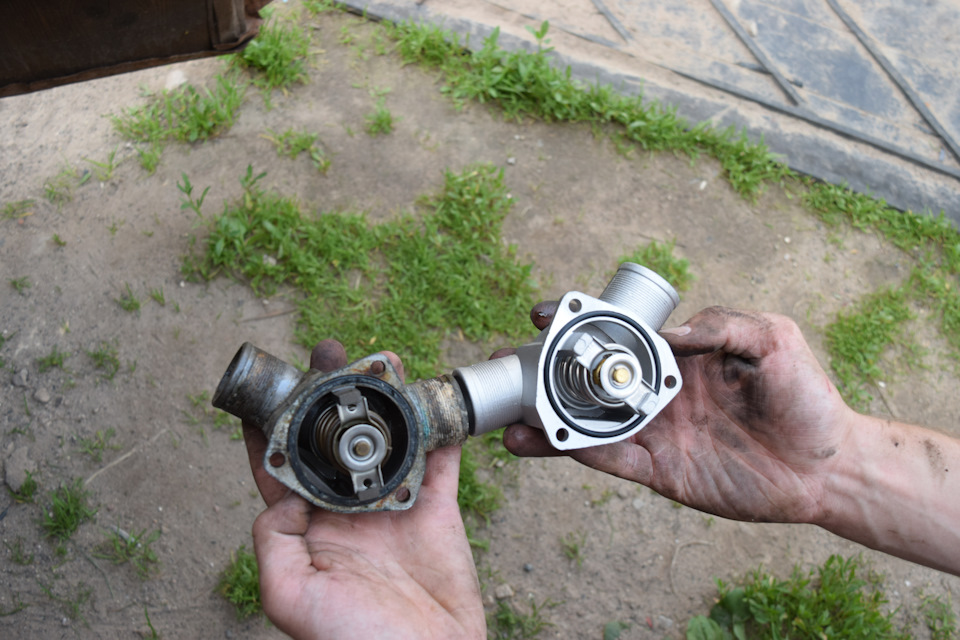 Замена термоэлемента и антифриза на Приоре — Lada Приора хэтчбек, 1,6 л ...