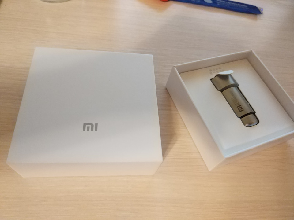 USB зарядное в прикуриватель Xiaomi — Honda Stream (RN6-9), 1,8 л, 2008 ...