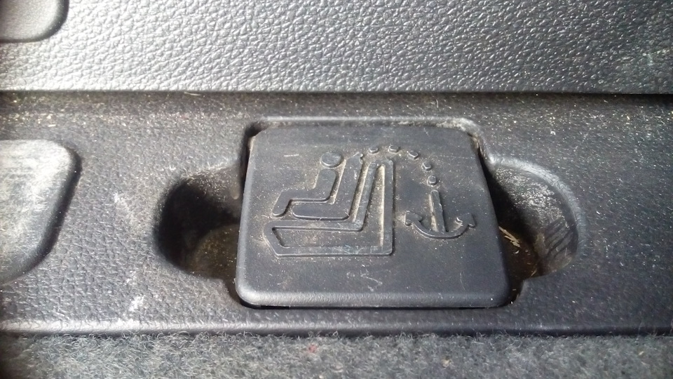 Пара вопросов (по лобовому стеклу и неведомым заглушкам) — KIA Sportage ...