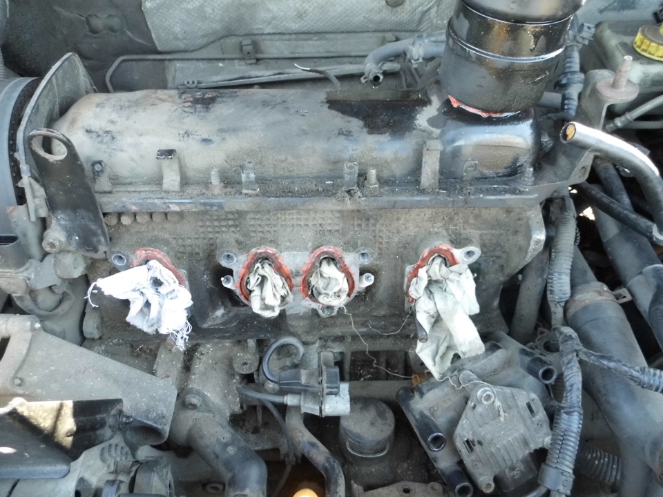 Гольф 4 как снять двигатель Замена прокладок двигателя AKL (1) - Volkswagen Golf Mk4, 1,6 л, 1998 года своим