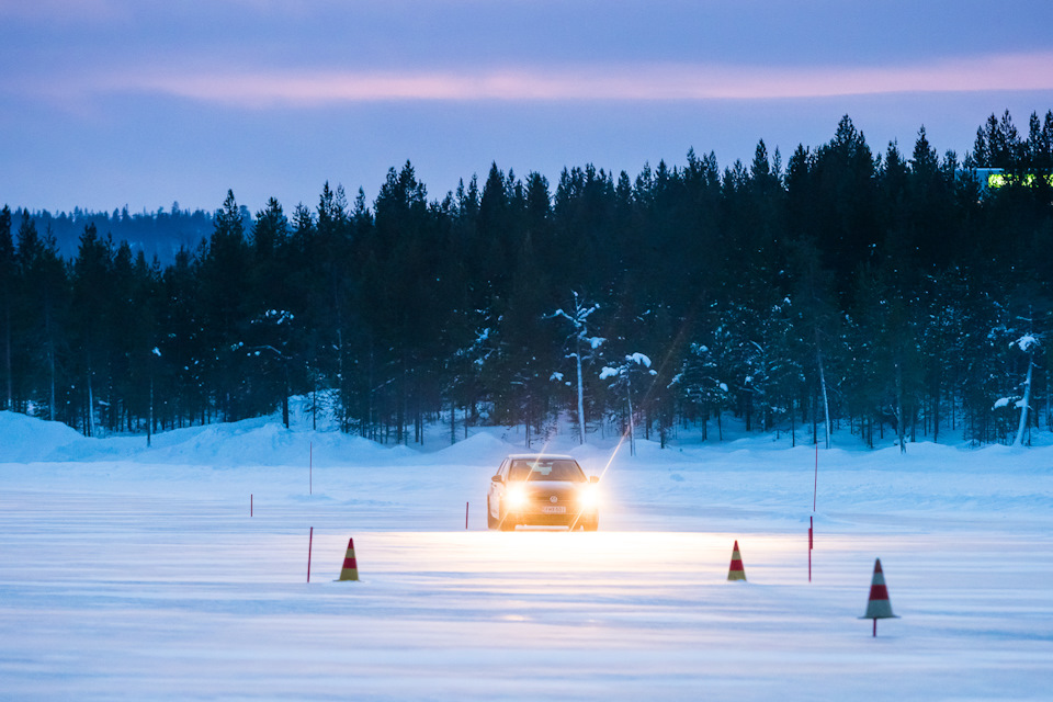 How to come to terms with winter what the bus bulb and the first test of the Nokian Hakkapeliitta R3