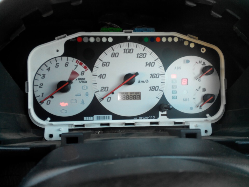 Фото в бортжурнале Honda Stream (RN1-5). Запчасти на фото: Q5100