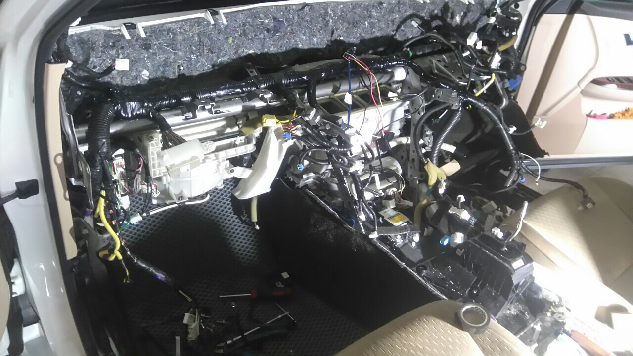 Land cruiser 200 chip tuning box.