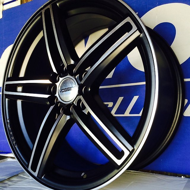 Lenso d01. 1 et35 matt black polished. 1 et35 matt black polished. Литий диски. Колесный диск mam felgen rs4.