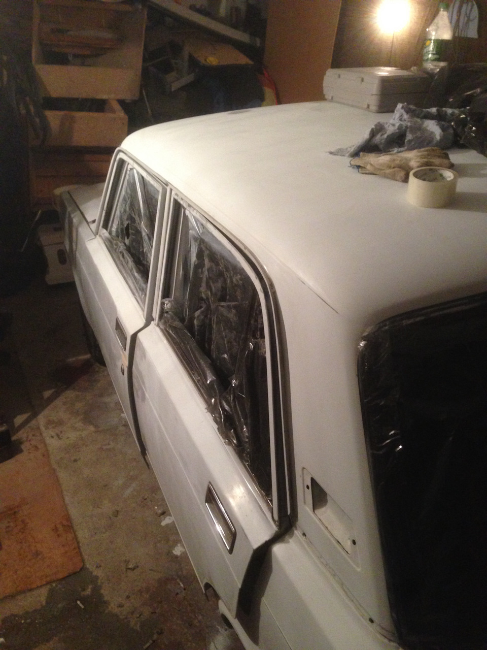 приехал в гараж, все заклеил — Lada 21053