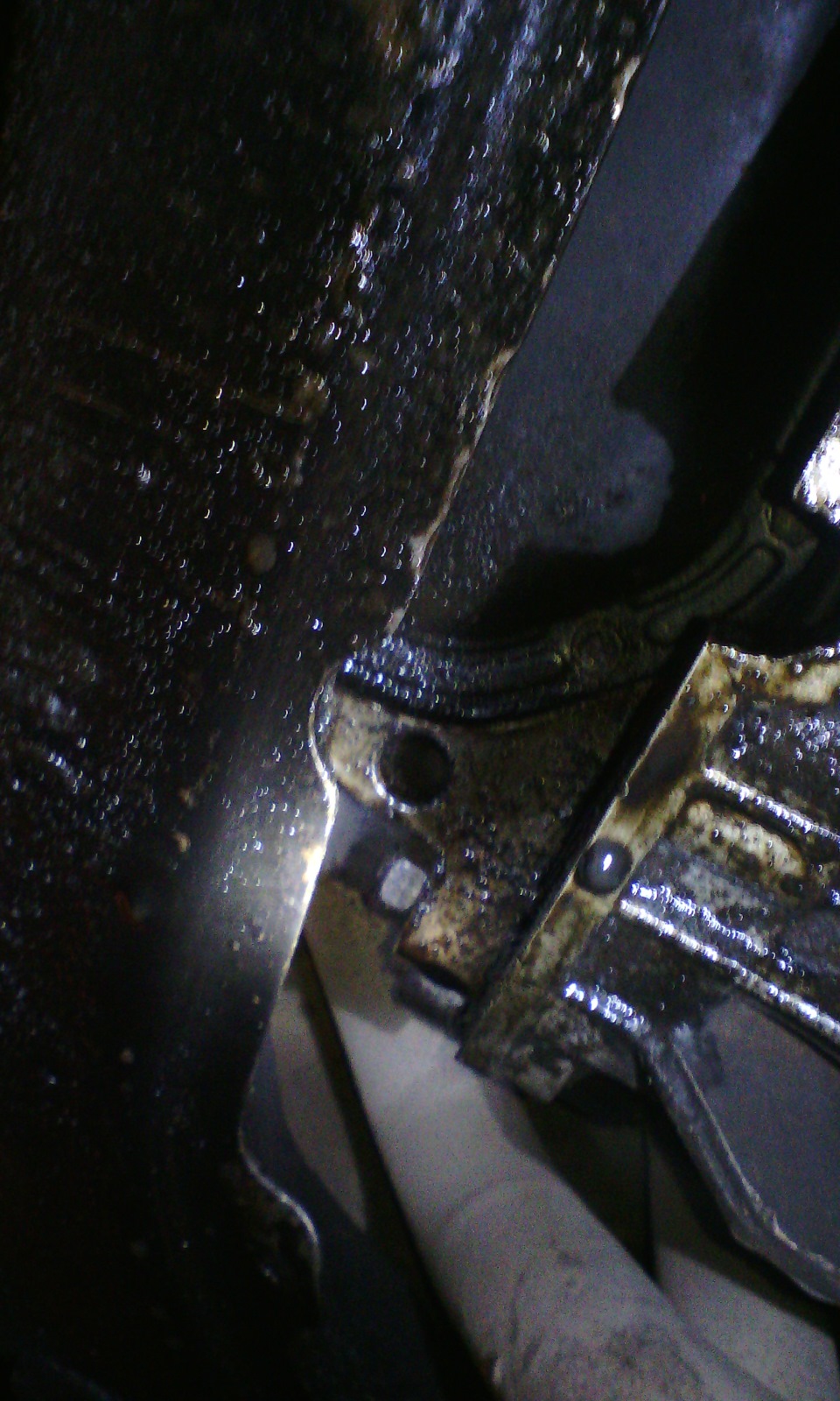 652cb3cs 960 Как найти течь в машине масла ауди 80