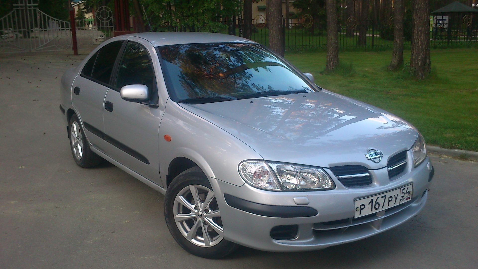 Альмера комфорт. Ниссан Альмера 1.5 2005. Ниссан Альмера 1.5 комфорт 2005. Nissan Almera II (n16) 2001. Nissan Almera 1.5 2001.