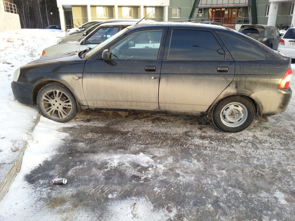 Дует холодный воздух — Lada Приора хэтчбек, 1,6 л, 2012 года | своими ...