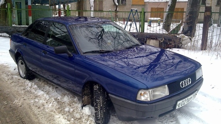 Blue 80. Ауди 80 б3 синий цвет. Audi 80 синяя. Ауди 80 б3 синяя. Audi 80 темно синяя b4.