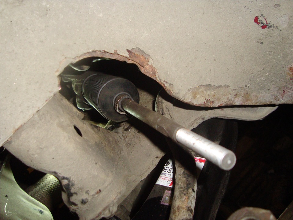 Гнутая рулевая тяга. Гнет рулевые тяги. Гнет рулевые тяги. Рулевая тяга луаз. Погнута рулевая тяга.