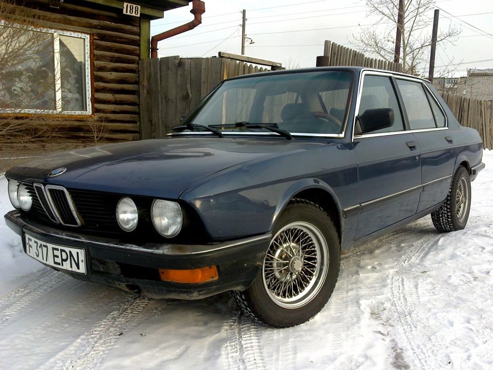 BMW 5 1985