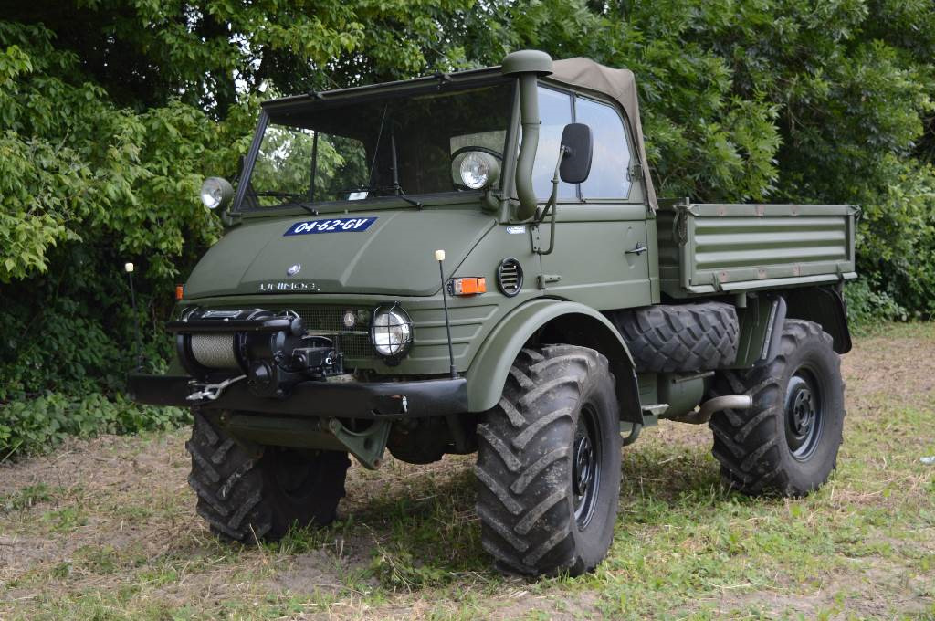 Mercedes Benz Unimog 2020