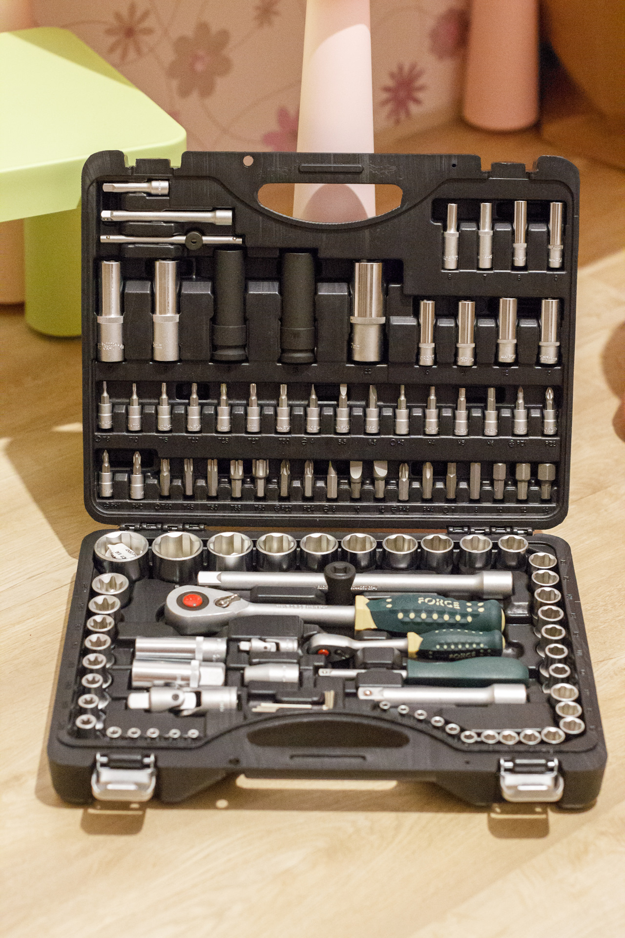 набор торцевых 6-гранных головок superlock с трещоткой 1/2, 15шт berger bg bg2035. Force набор 108 предметов super lock. набор инструментов force 4422q. дело техники 620808, 108 предм. техник 163 набор инструментов.