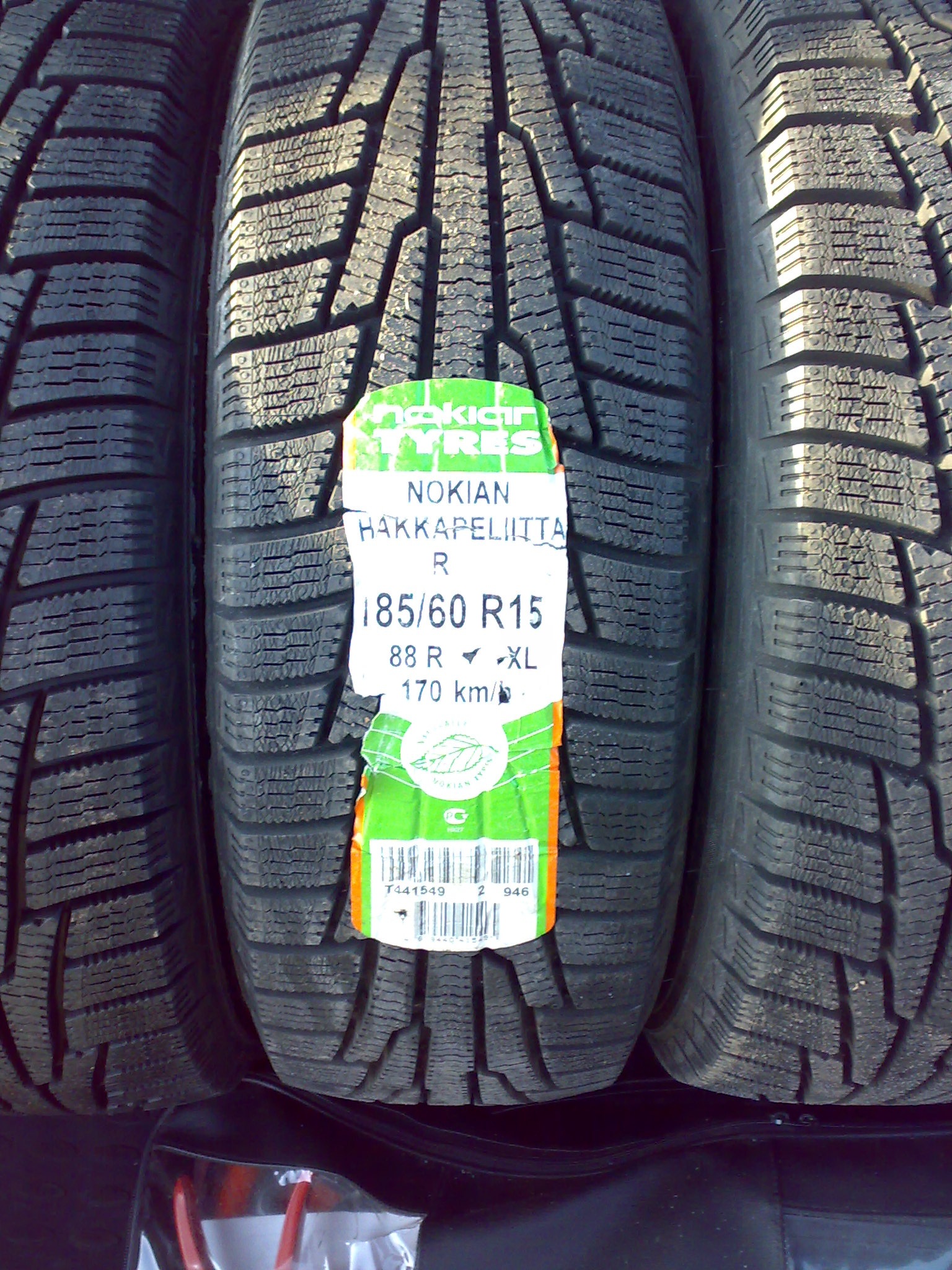 Nokian 225. Nokian 225 70 16. Nokian Hakkapeliitta 225 70 на 16.