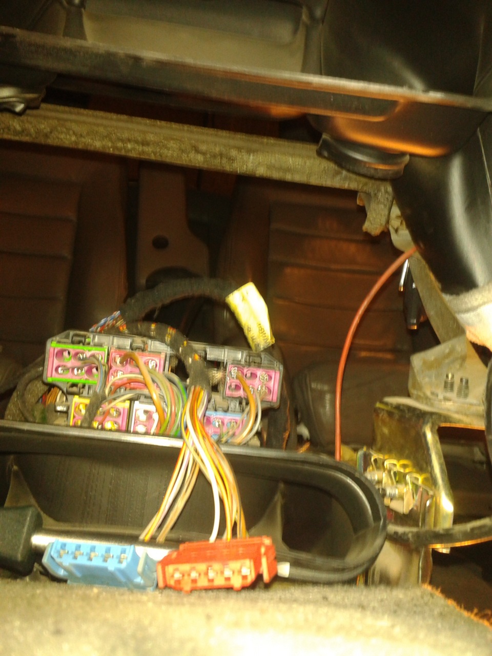 если у вас течет радиатор печки тогда это полная яма — Audi S6 (C4), 2 ...