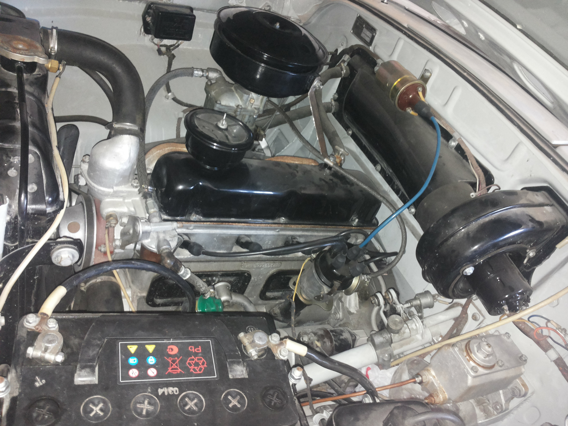 Газ 3110 моторный отсек фото