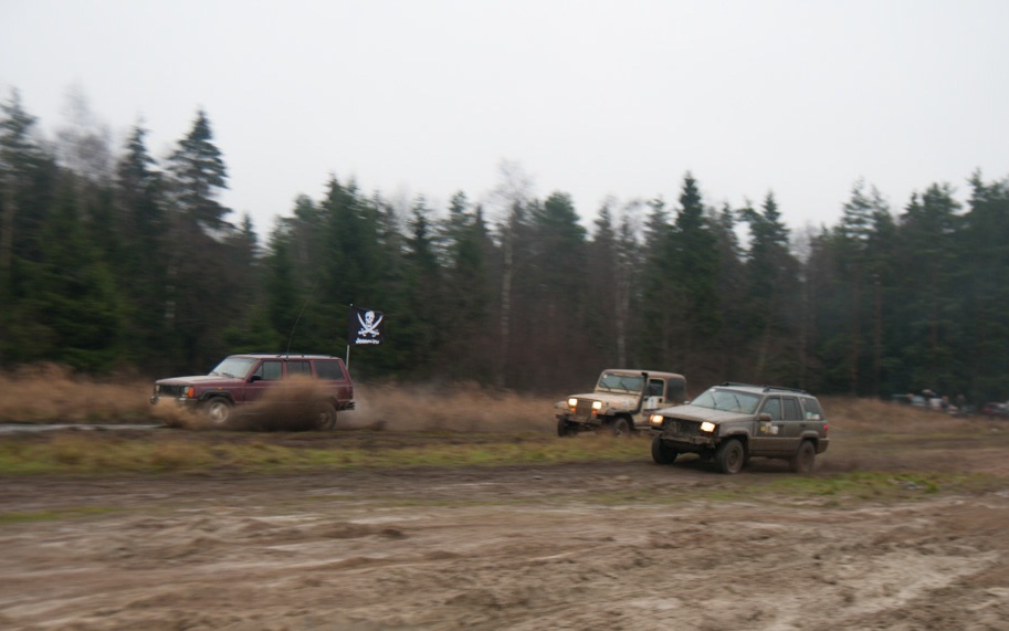 Фото в бортжурнале Jeep Cherokee (KK)