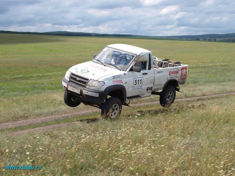 Это вроде бы чемпион. Мы так не ездим. Разогнаться и прыгнуть, конечно, можем, но только один раз. Максимум два)) — Jeep Cherokee (XJ)