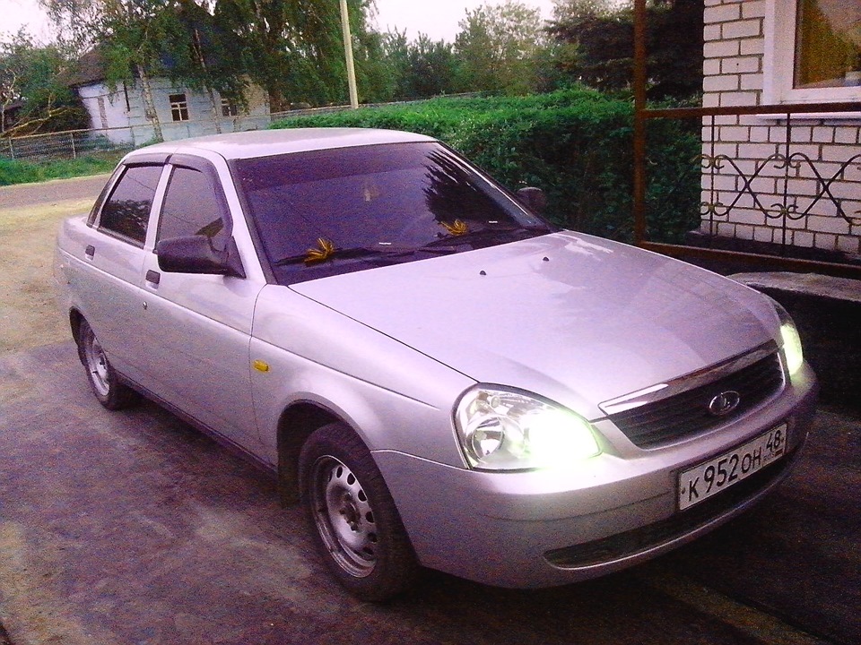 Поставил светодиодные лампочки в габариты — LADA Приора седан, 1,6 л ...