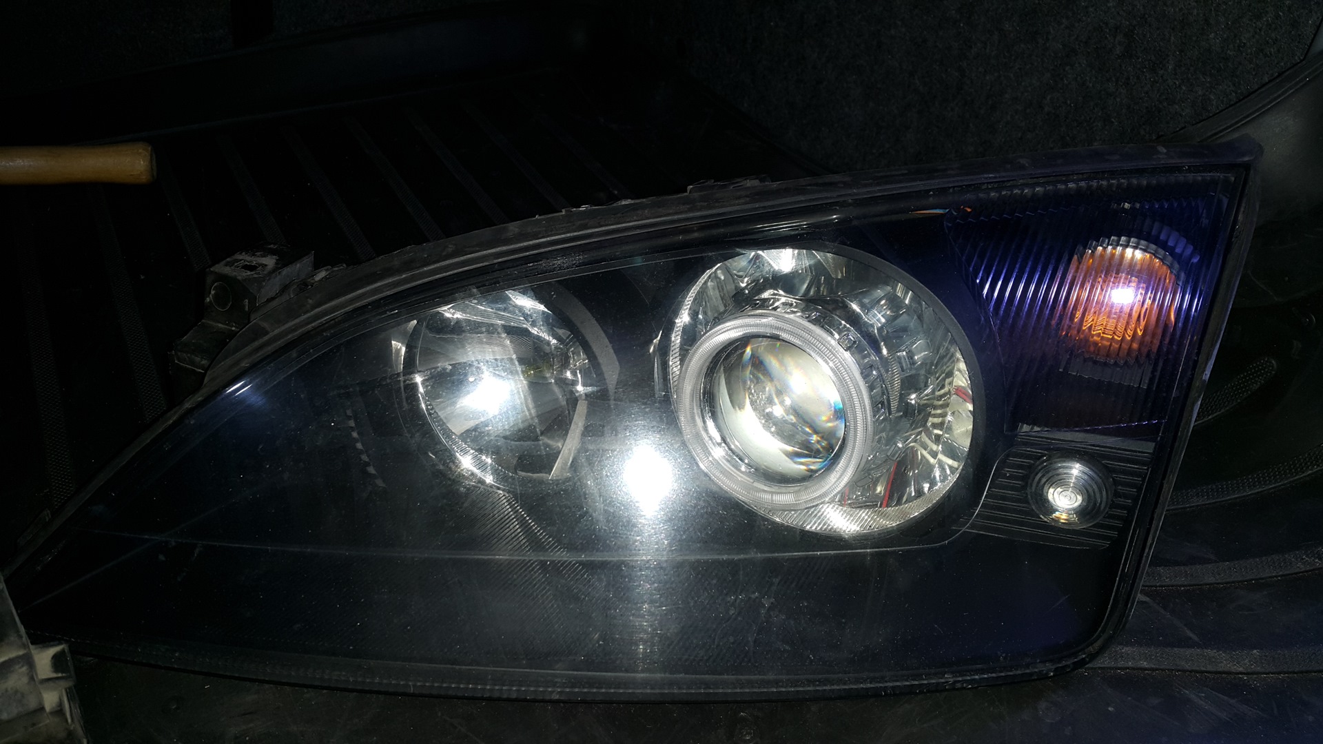 фары форд мондео 3 рестайлинг. птф левая мондео 3. фары форд мондео 3 рестайлинг. форд мондео 3 ксеноновые фары. фары ксенон мондео 3.