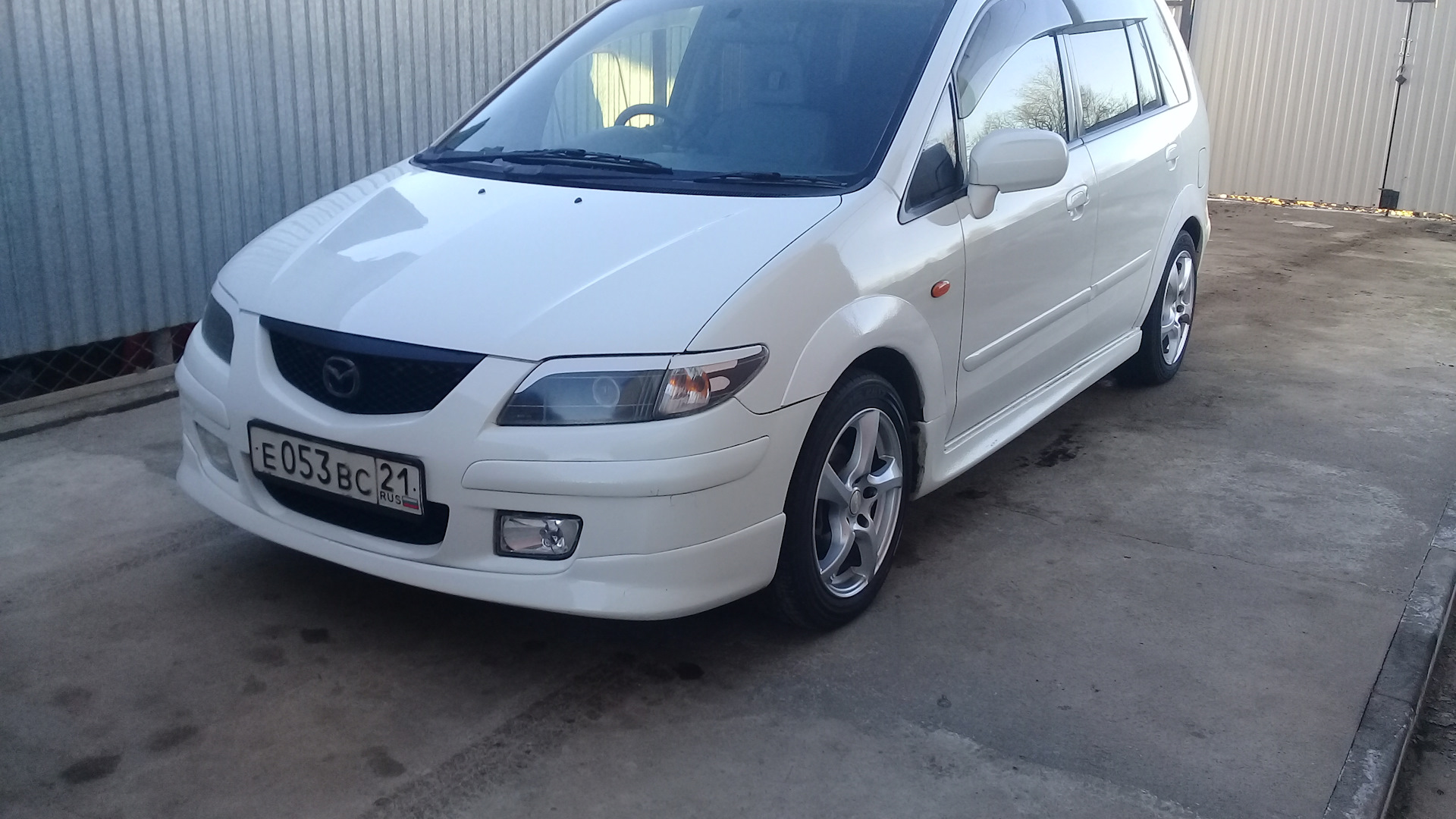 Mazda Premacy (1G) 1.8 бензиновый 2000 | теперь белый шифоньер на DRIVE2