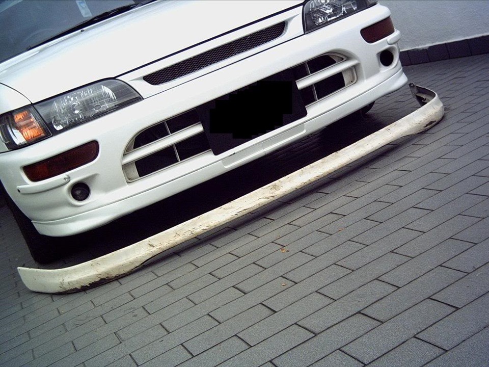 Передняя губа. Губа Honda Integra dc2.. Honda Integra dc2 Front Lip. Губа Corolla ae100. Губа Toyota Corolla ae100.