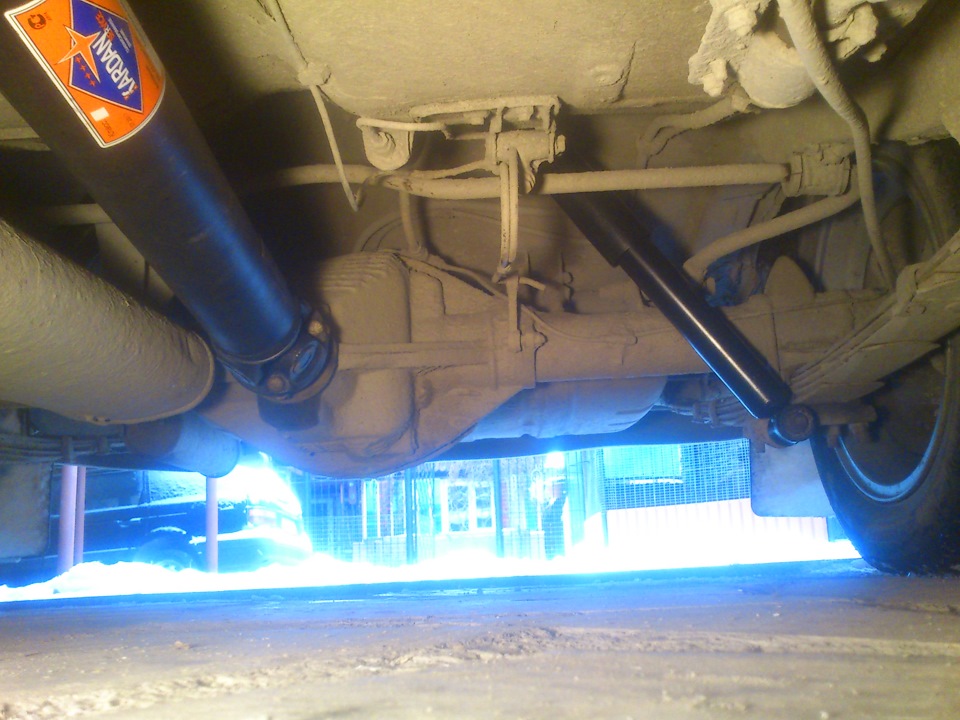 Замена кардана и аммортов. — ГАЗ 31105, 2,4 л, 2005 года | своими ...