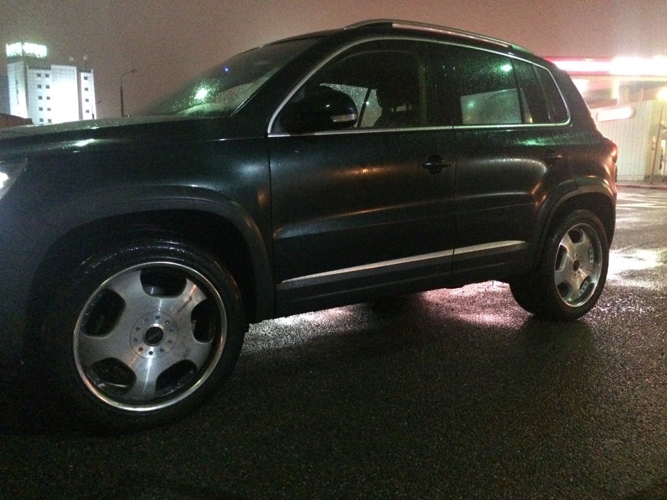 Разноширокий комплект R19 — Volkswagen Tiguan (1G), 2 л, 2013 года ...