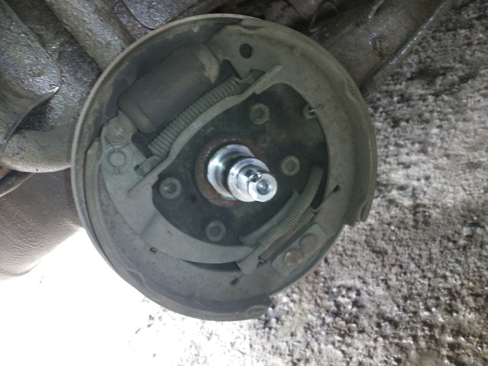 Минусовой развал задних колес — Lada Калина хэтчбек, 1,6 л, 2011 года ...