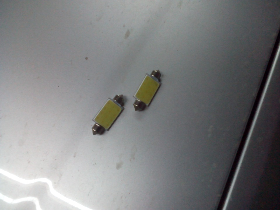 Диодные лампы в подсветку номера — Audi A6 (C5), 1,8 л, 1999 года ...