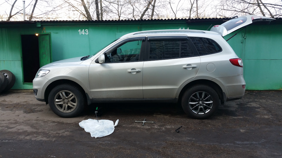 Переобувка на лето с новыми дисками — Hyundai Santa Fe (2G), 2,4 л ...