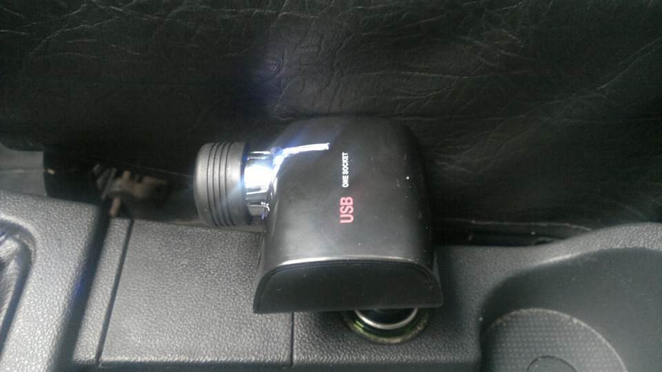 Покупка зарядки для телефона — LADA Приора универсал, 1,6 л., 2010 года ...