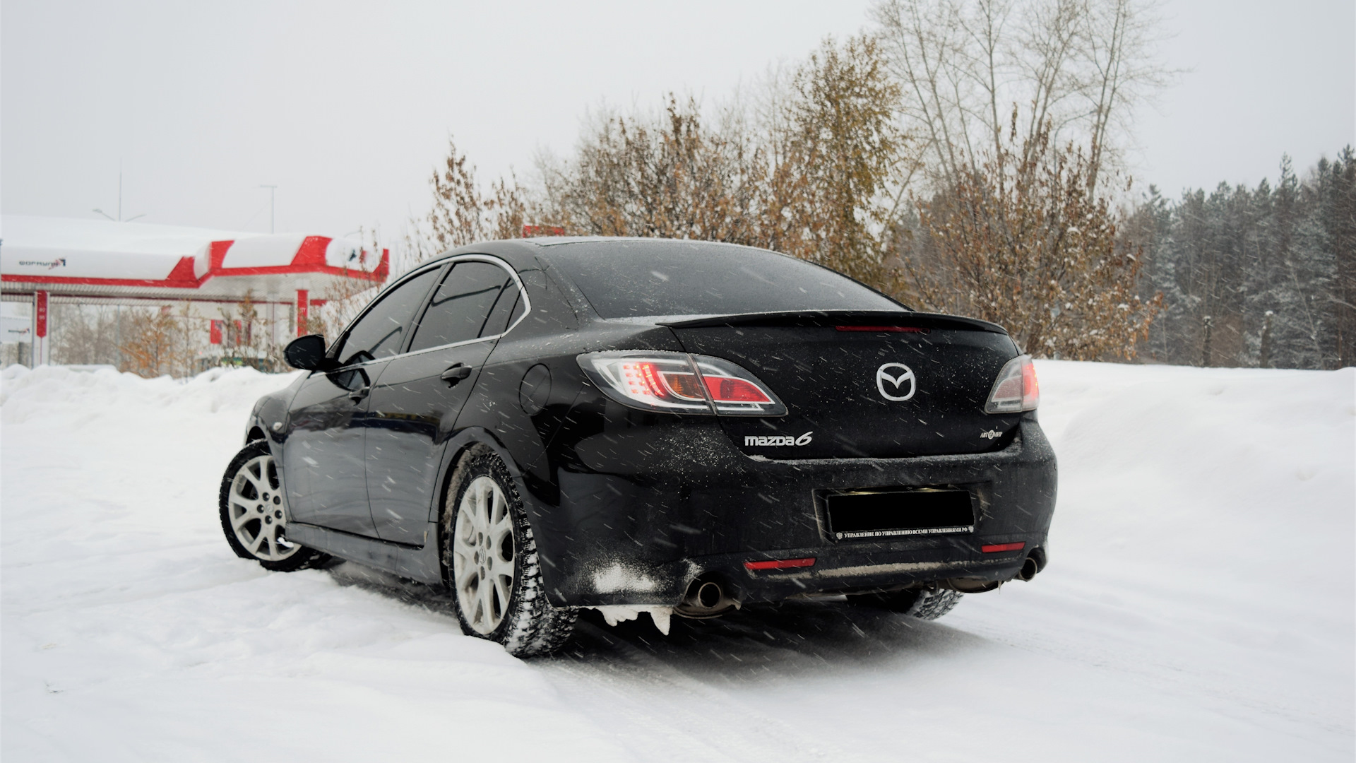 Пежо зимой. Мазда 6 зима 2008. Mazda 6 gg зима. Мазда 6 GH зимой. Мазда 6 GH дрифт.