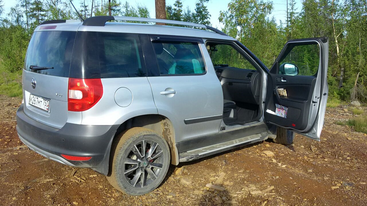 Клиренс йети. Шкода Йети клиренс. Skoda Yeti Lift. Клиренс Шкода Йети 2013. Шкода Йети дорожный просвет.