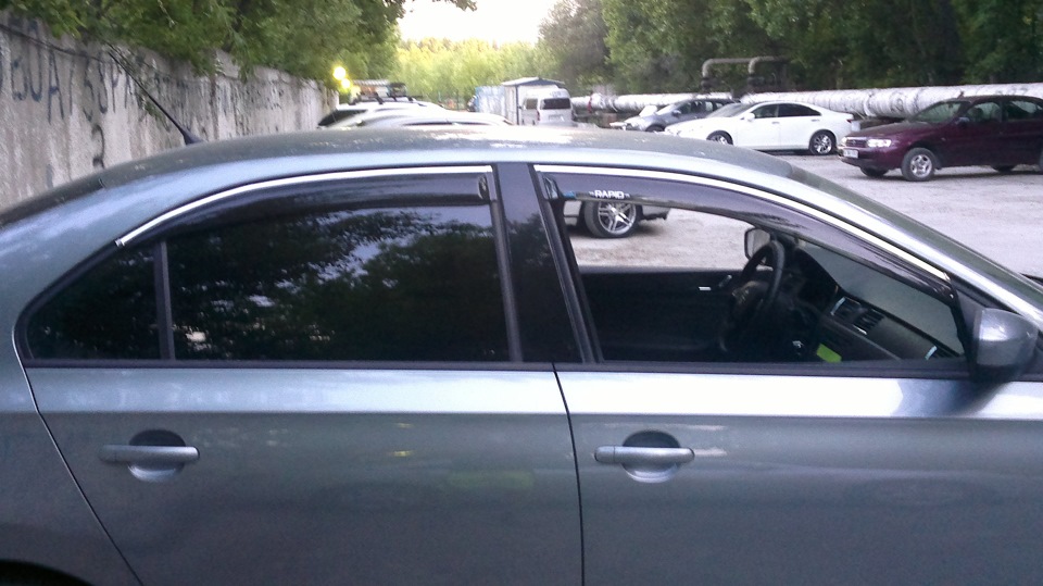 Дефлектор шкода рапид 2021. Дефлекторы на skoda rapid 2020. Дефлекторы на окна шкода рапид 2021. Дефлекторы окон шкода рапид 2022. Дефлекторы на skoda rapid 2020.