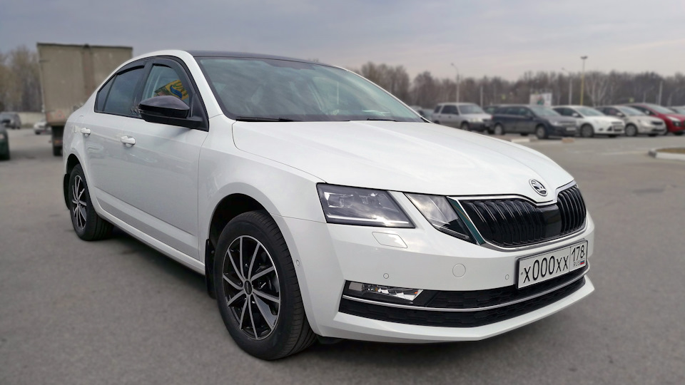 Skoda Octavia 2017 белая