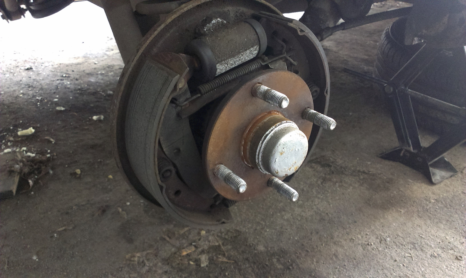 Проточка тормозных барабанов — Chevrolet Tacuma, 2 л, 2004 года ...