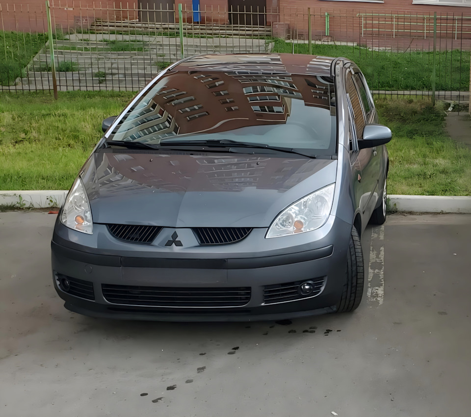 Машина со мной 3 года, опять тонировка, подборка Кольтов. — Mitsubishi Colt  VI, 1,3 л, 2008 года | покатушки | DRIVE2