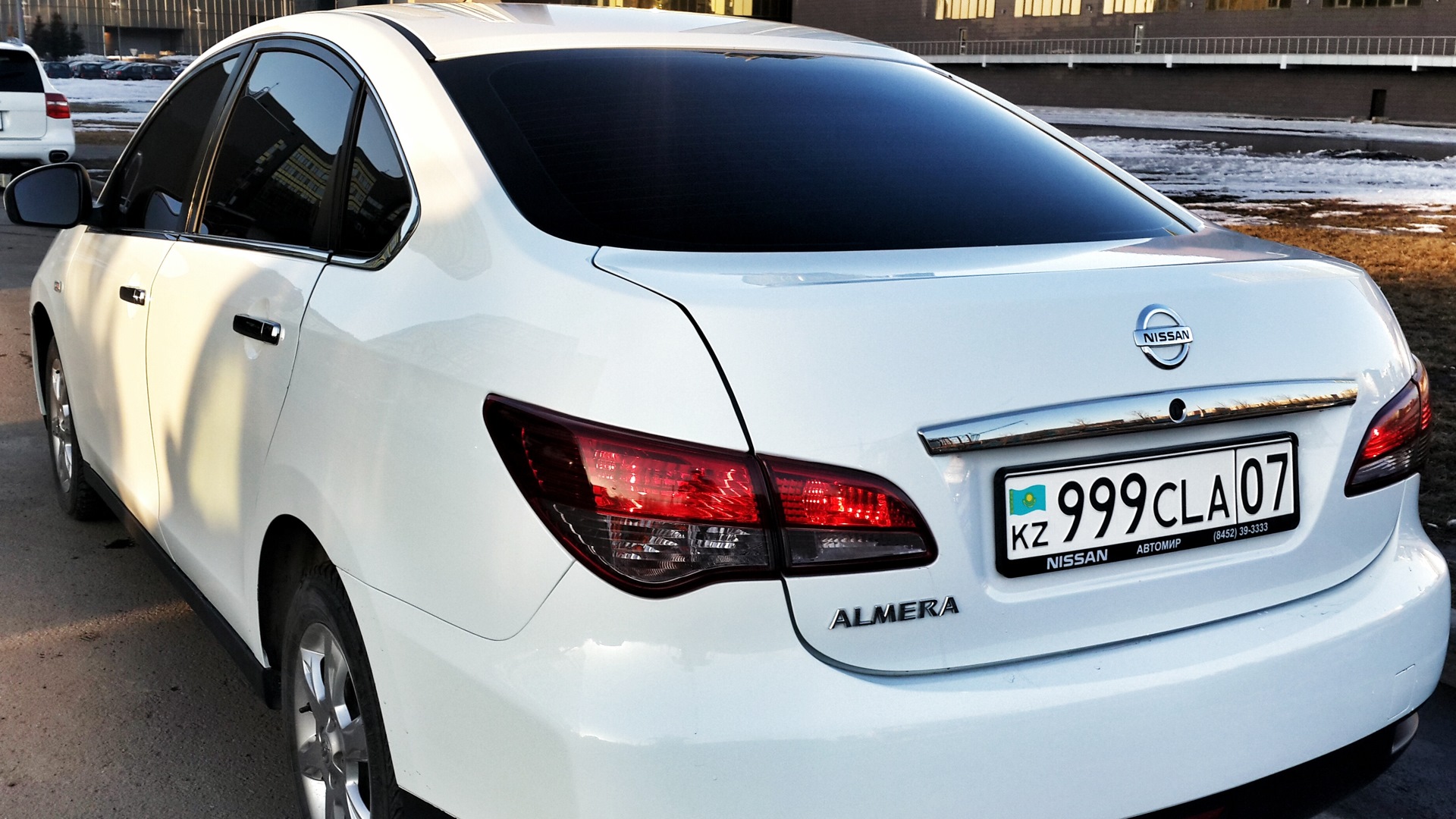 Almera g15 тюнинг. Almera g15. Nissan Almera g15. Ниссан Альмера Джи 15. Ниссан Альмера g15 тонированные фары.