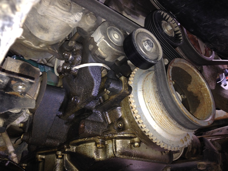 Потеет двигатель — УАЗ Patriot, 2,7 л, 2012 года | поломка | DRIVE2