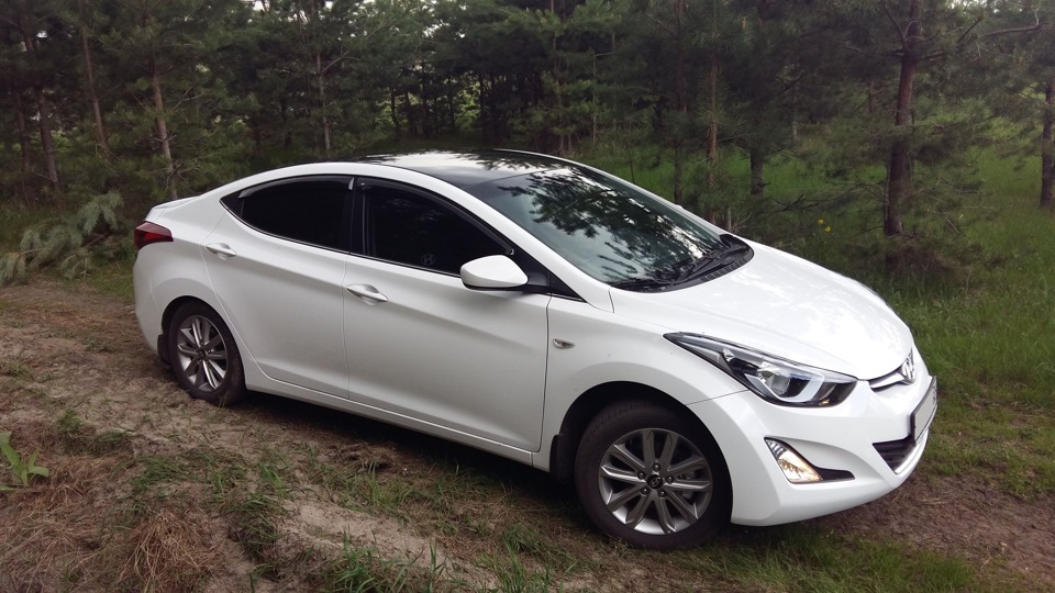 Элантра 5 поколения. Hyundai Elantra 5 поколения. Хуйндан Элантра 5 поколение.