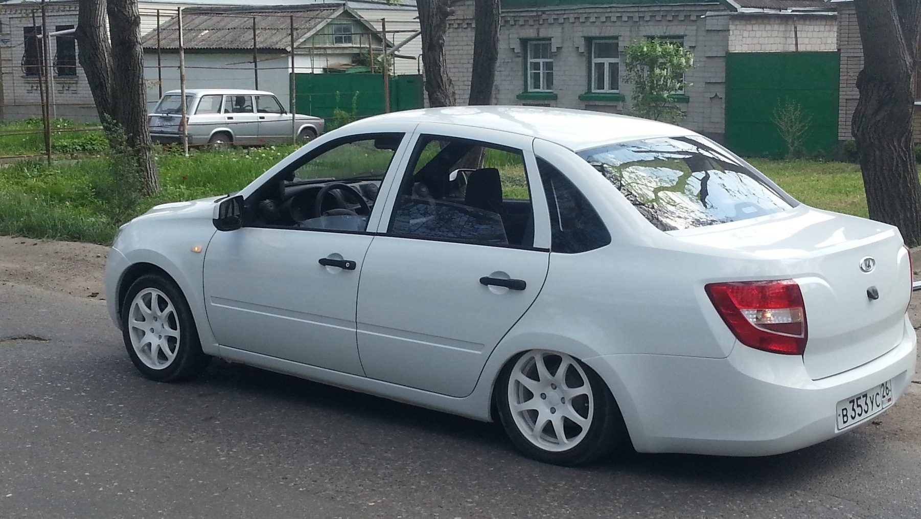 Lada Гранта 1.6 бензиновый 2012 | Pyatigorsk Style на DRIVE2