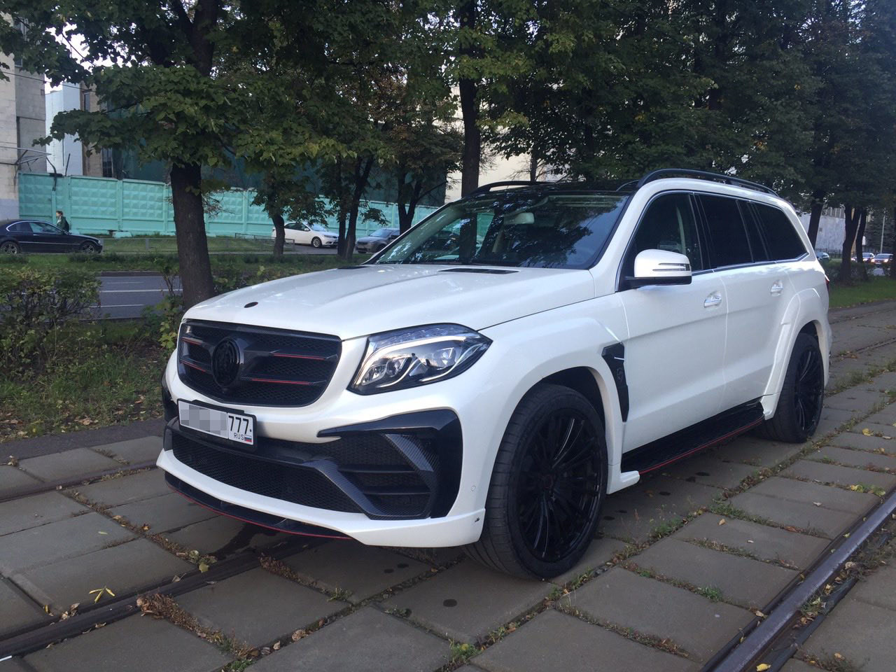 Mercedes Benz GLS larte Design