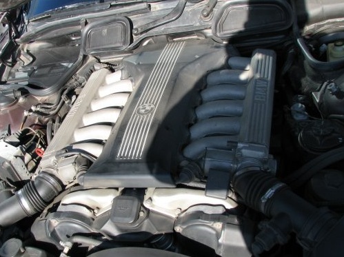 38 5 4. БМВ е38 v12. БМВ е38 5.4 v12. БМВ е38 4.4 двигатель. Двигатель v12 BMW e38.