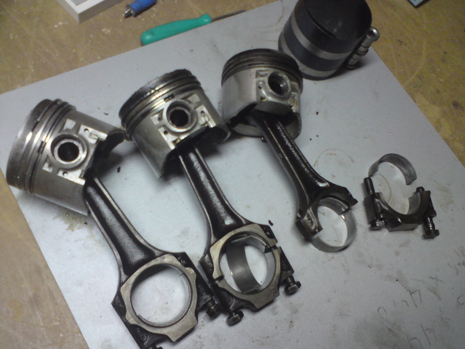 8. 0 стандарт. Поршень жигулевский. Поршень ваз 2106. Поршневая группа ваз 2106.