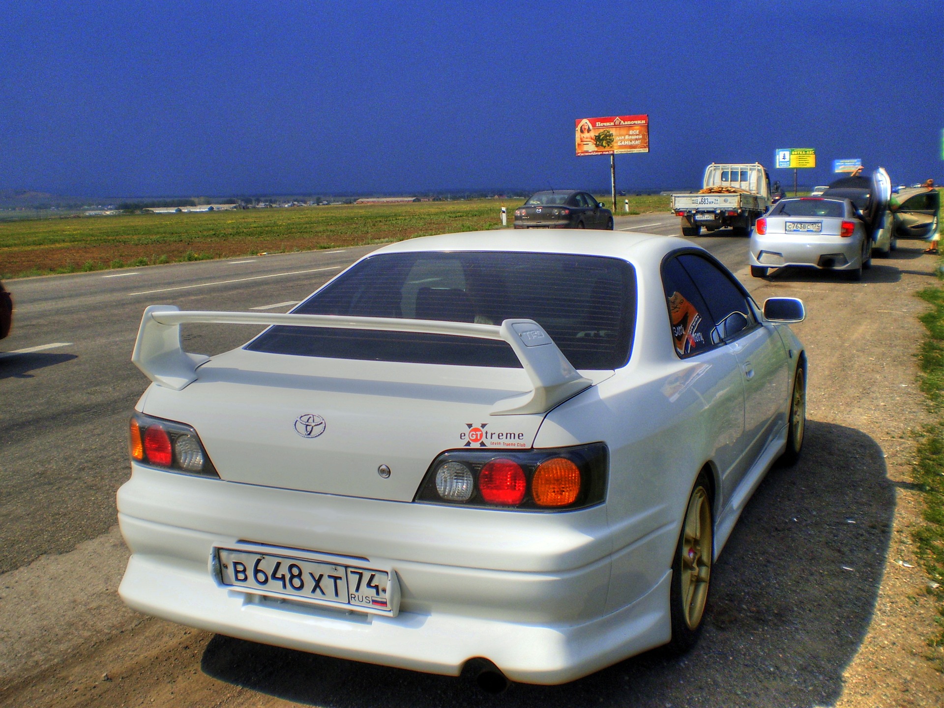          Toyota Sprinter Trueno 16 1999 