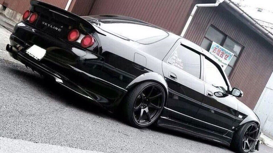 Nissan skyline r33 седан тюнинг